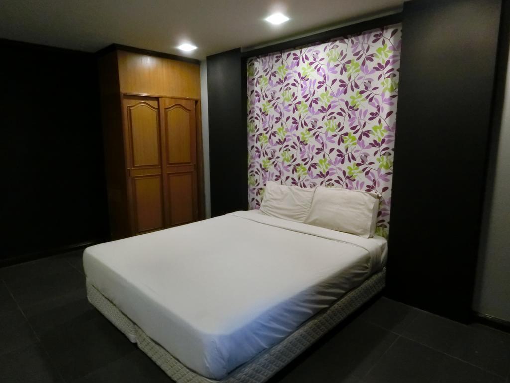 Newyork Hotel Ban Ko (Samut Sakhon)